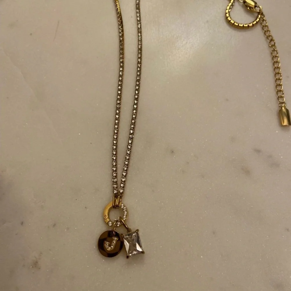 Alphabet initial letter necklace with Rhinestone chain - Picture 4 of 5